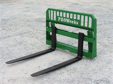 Heavy Duty Pallet Fork Frame with 48″ 4,000 Pound Pallet Forks 